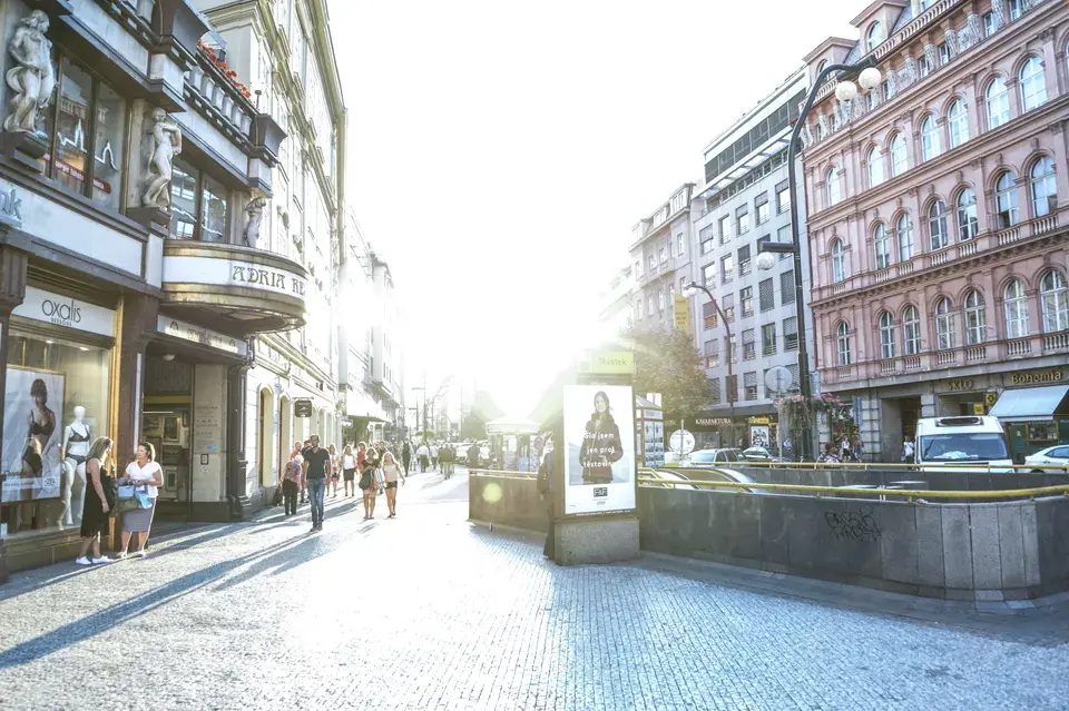 Navigating Florin's Landmarks with Ease in Florin